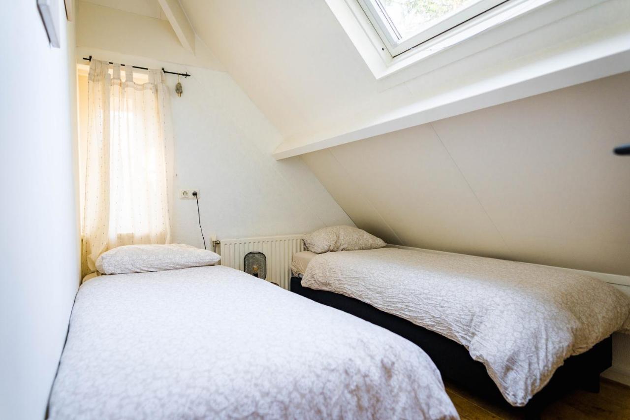Luxe Vakantiehuis In Het Bos Met Jacuzzi En Sauna Люнтерен Экстерьер фото